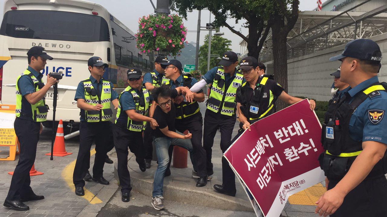 %eb%af%b8%ea%b5%b0-0906-011