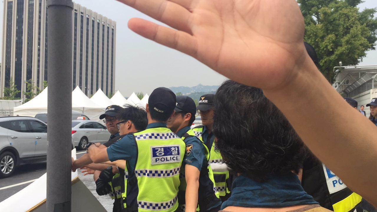 %eb%af%b8%ea%b5%b0-0906-017