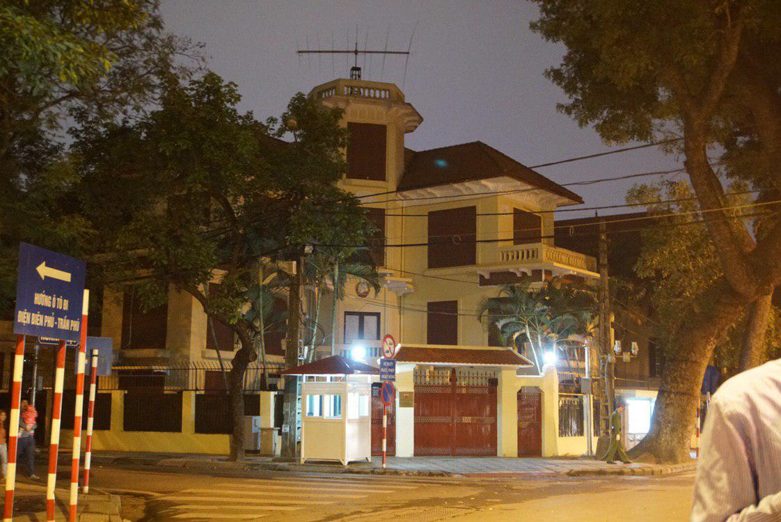 0226 하노이북대사관앞2